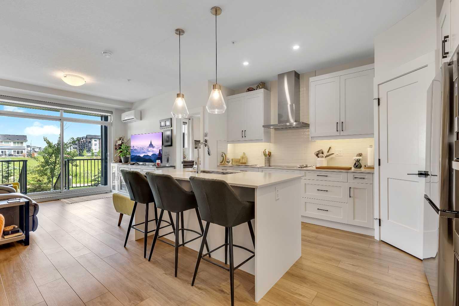 112, 40 Sage Hill Walk NW