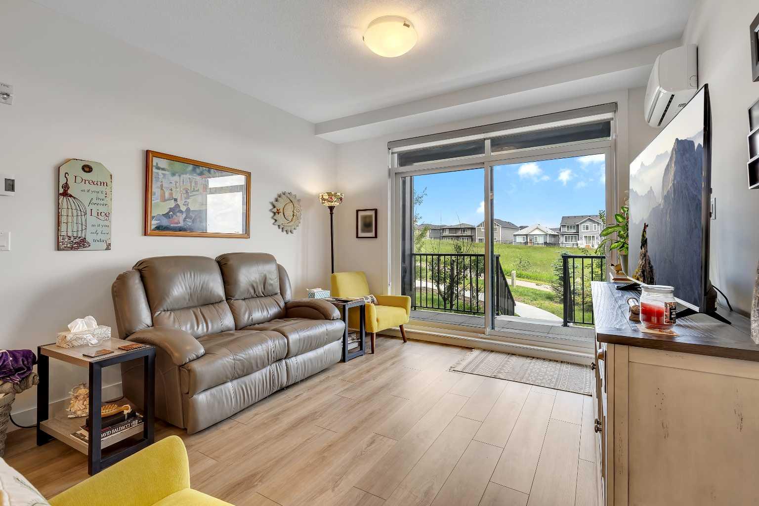 112, 40 Sage Hill Walk NW