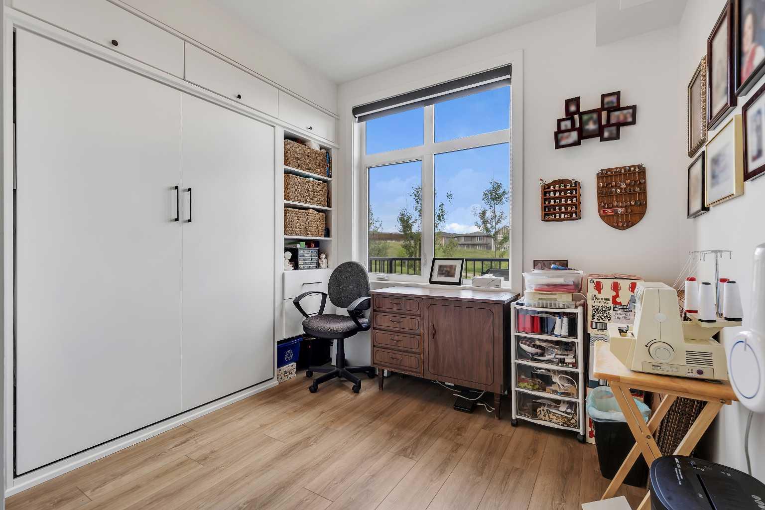 112, 40 Sage Hill Walk NW
