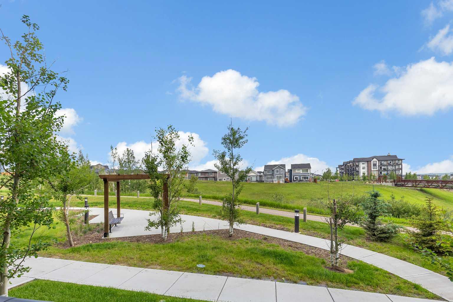 112, 40 Sage Hill Walk NW