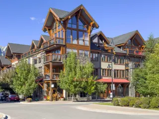 213, 505 Spring Creek Drive 