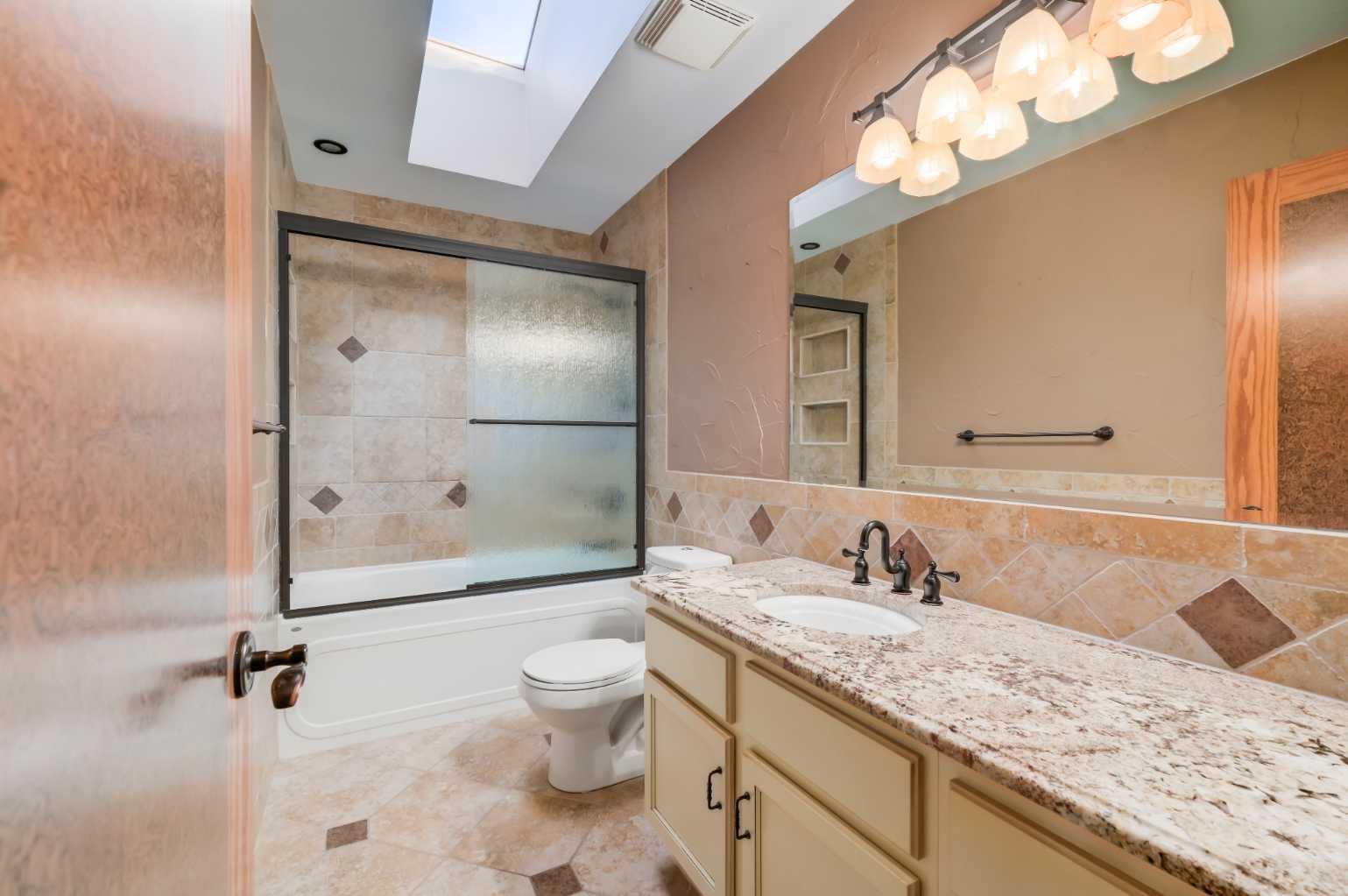 1504 Evergreen Hill SW
