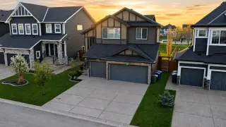 205 Aspenmere Way 