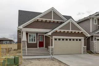351 Baywater Common SW