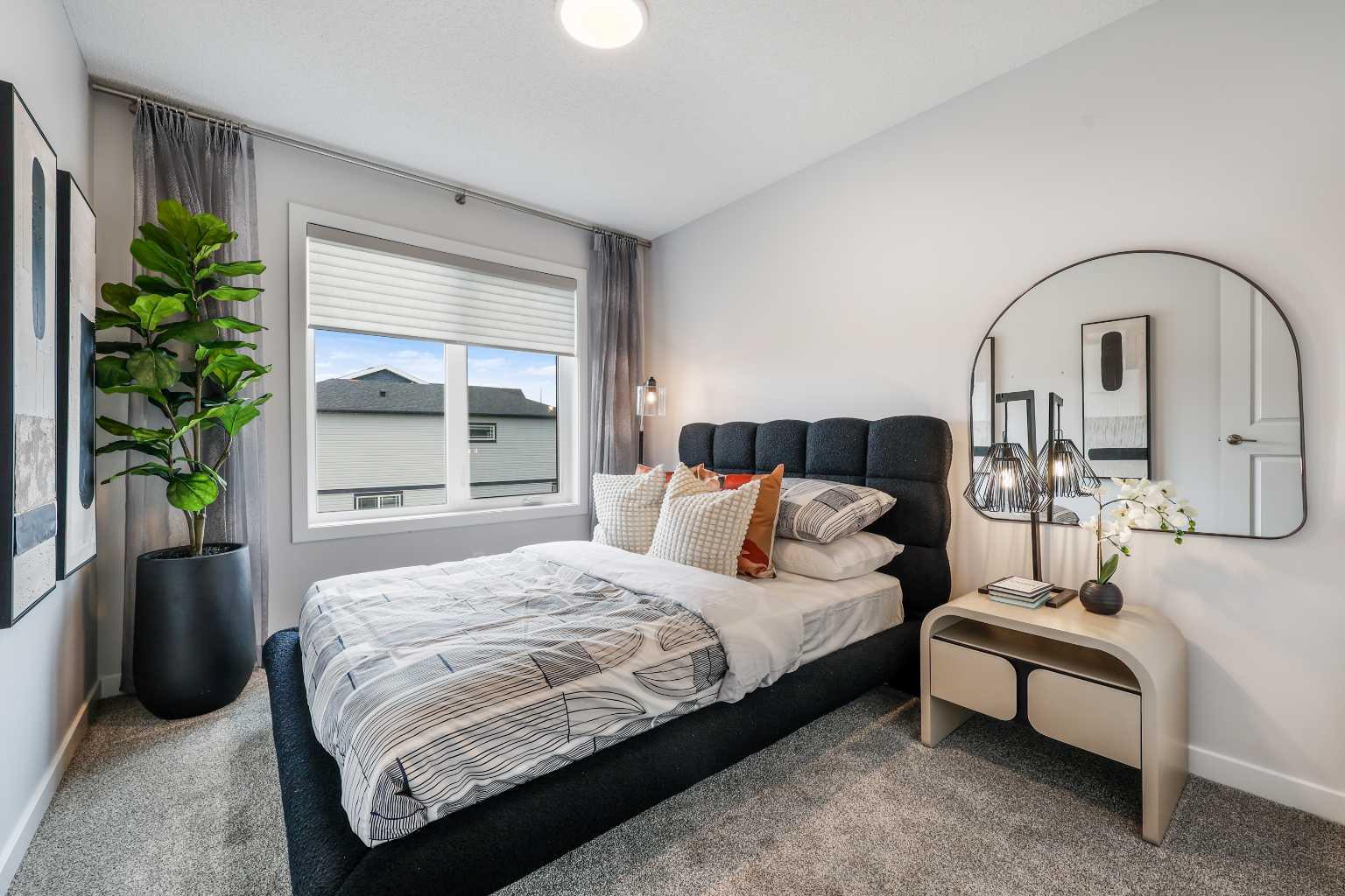 16 Amblefield View NW