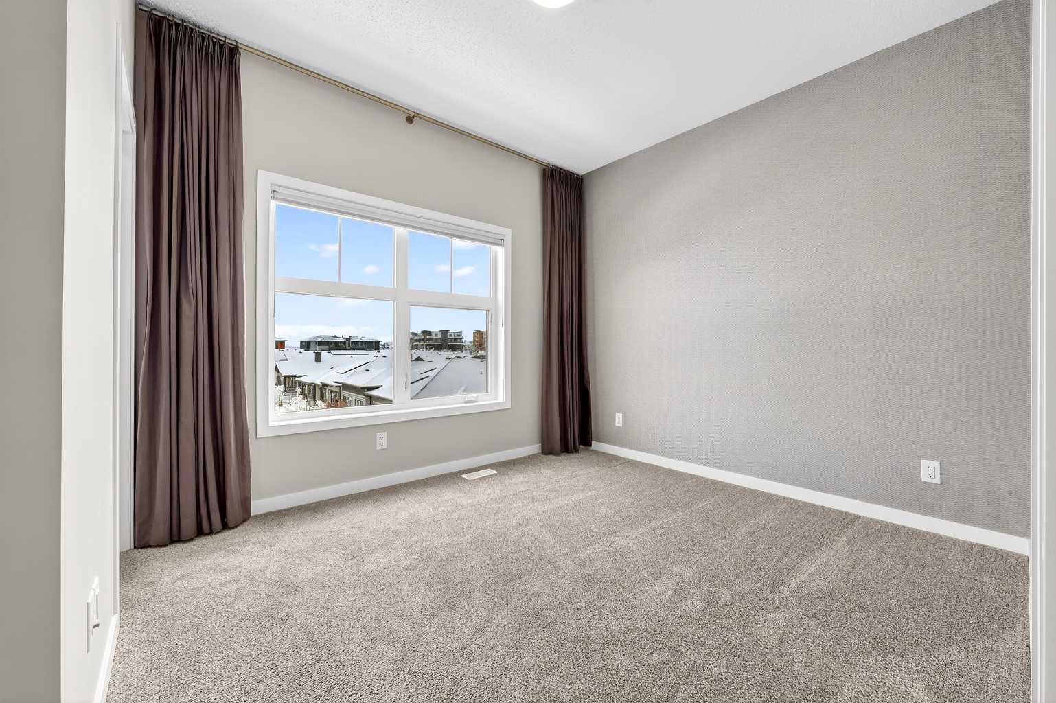 589 Mahogany Road SE