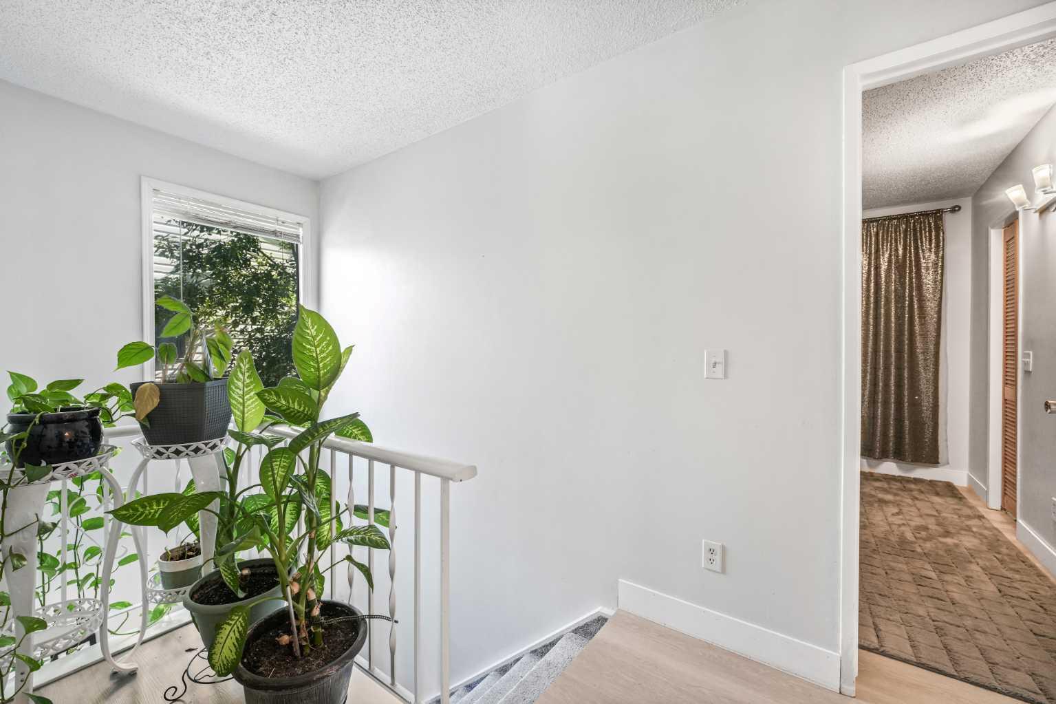 436 Templewood Place NE
