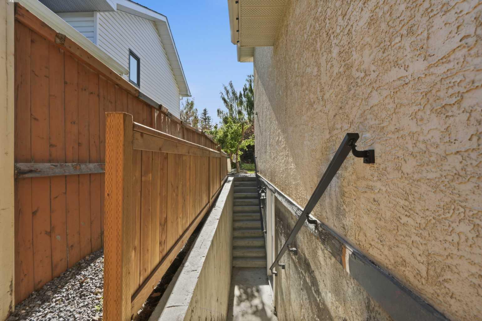 175 Shannon Circle SW