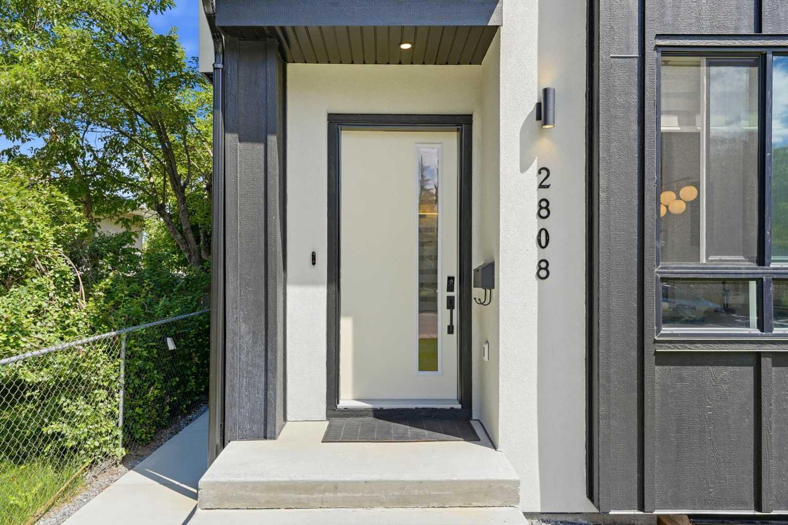 2808 40 Street SW