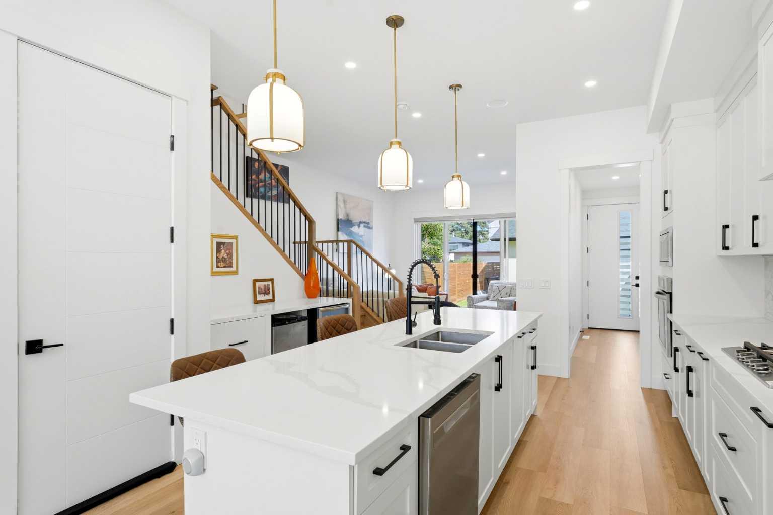 2808 40 Street SW