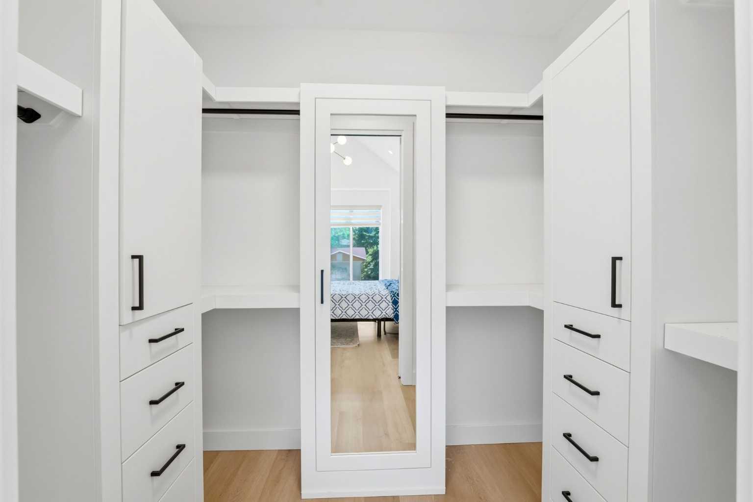 2808 40 Street SW