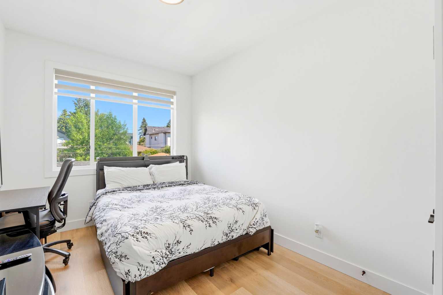 2808 40 Street SW