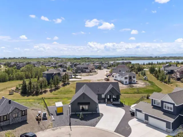 32 Monterra Landing