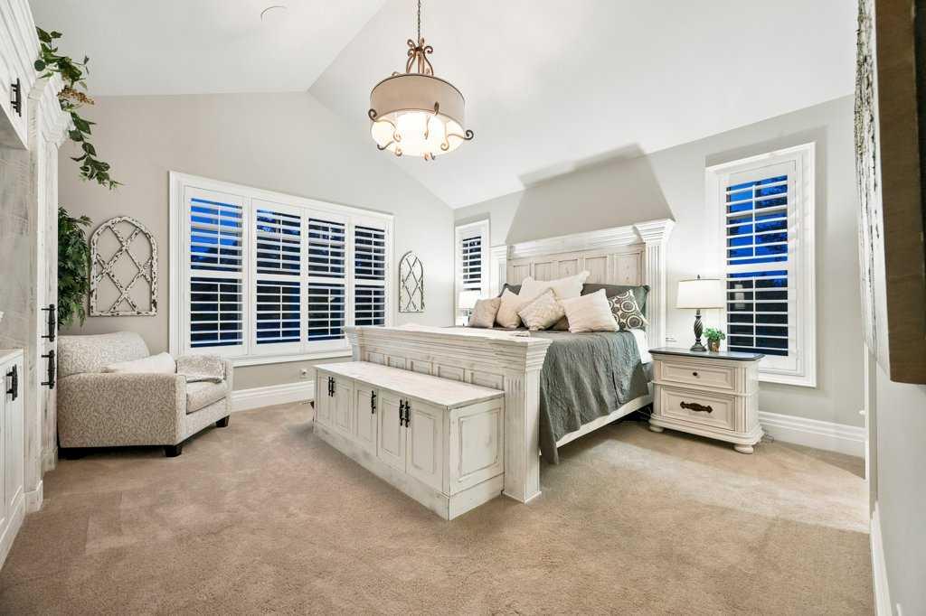 55 Bearspaw View 