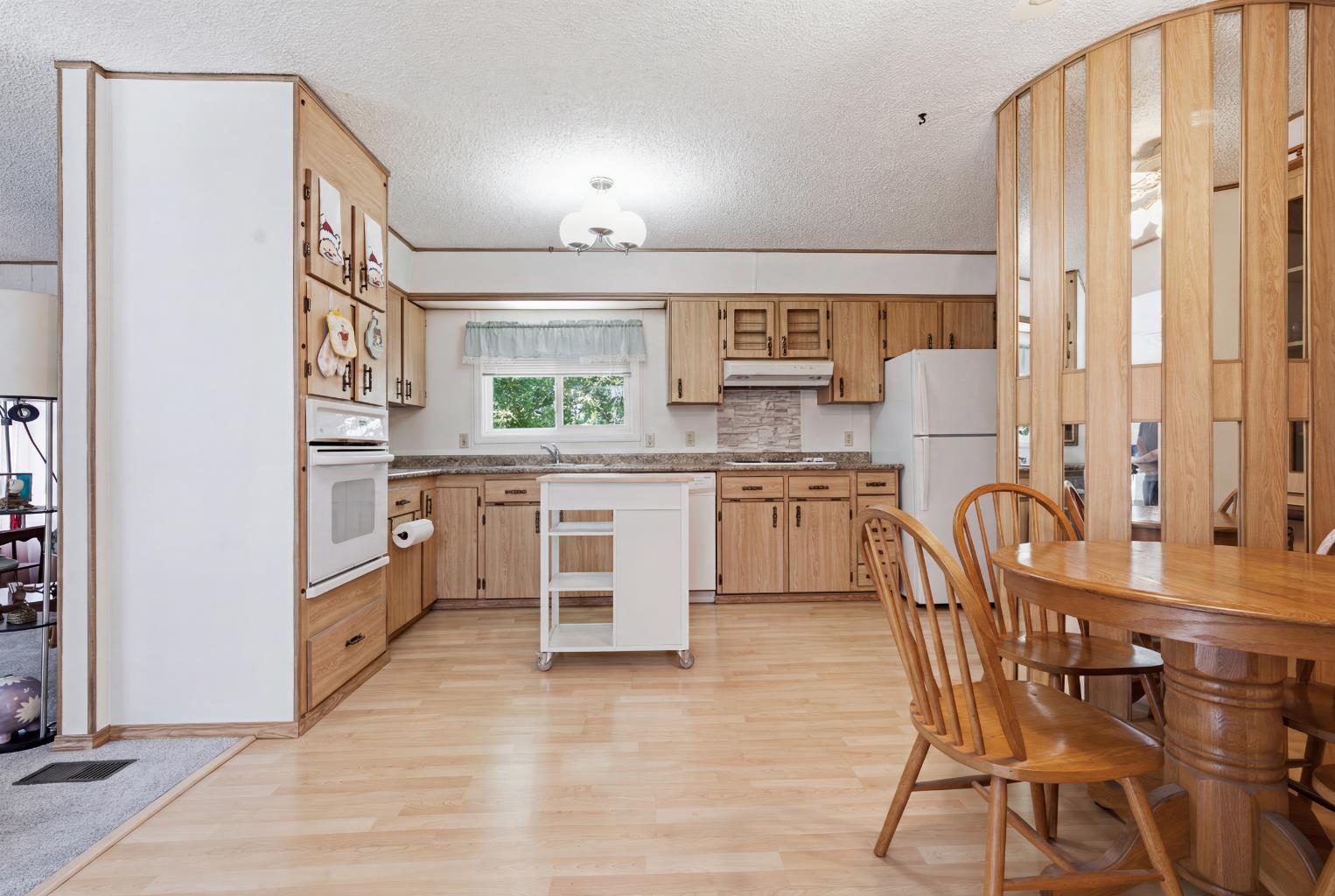 3011 Burroughs Manor NE