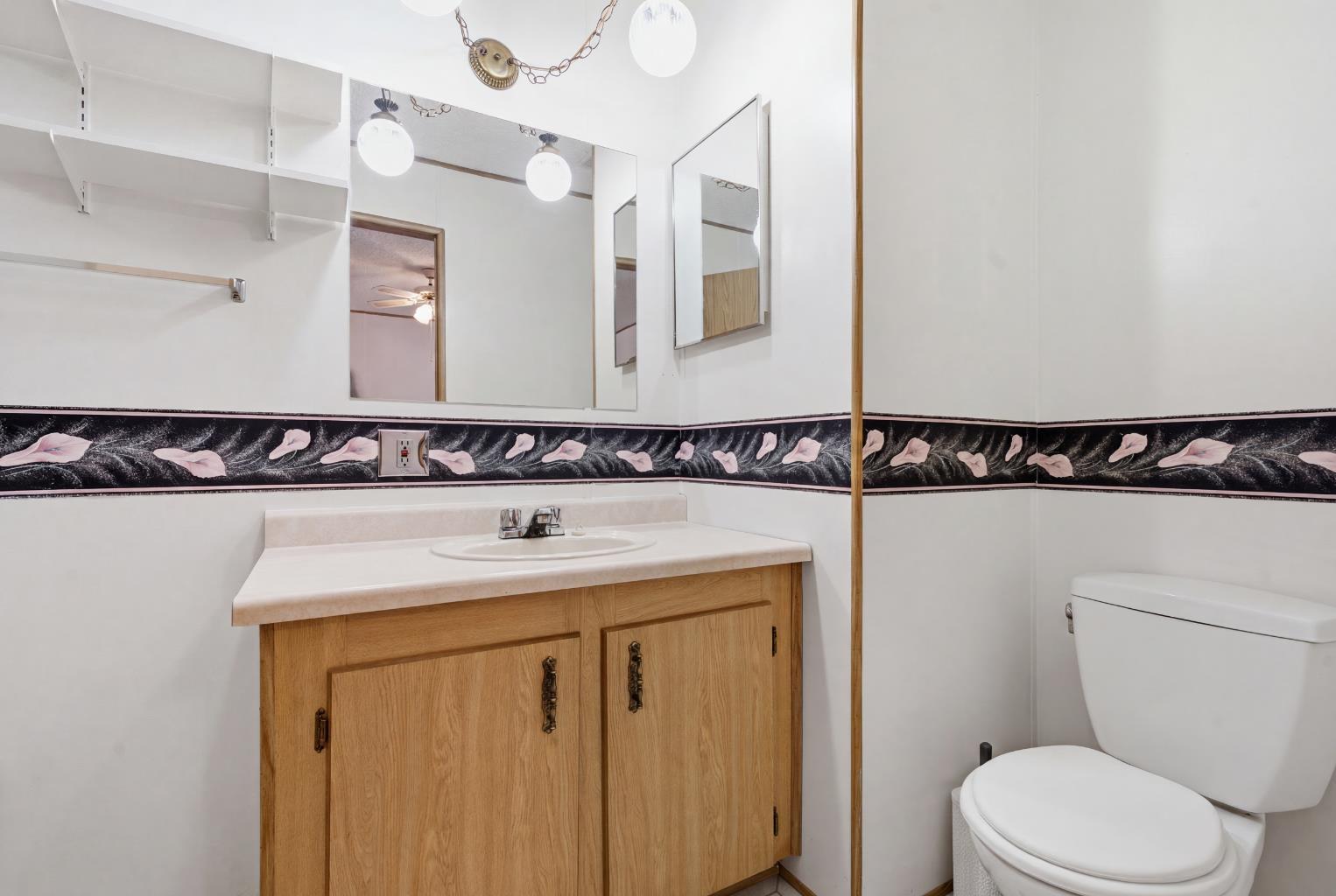 3011 Burroughs Manor NE