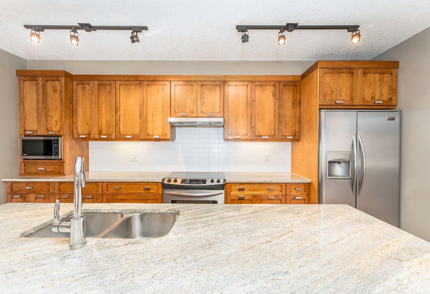 107, 106 Stewart Creek Landing 