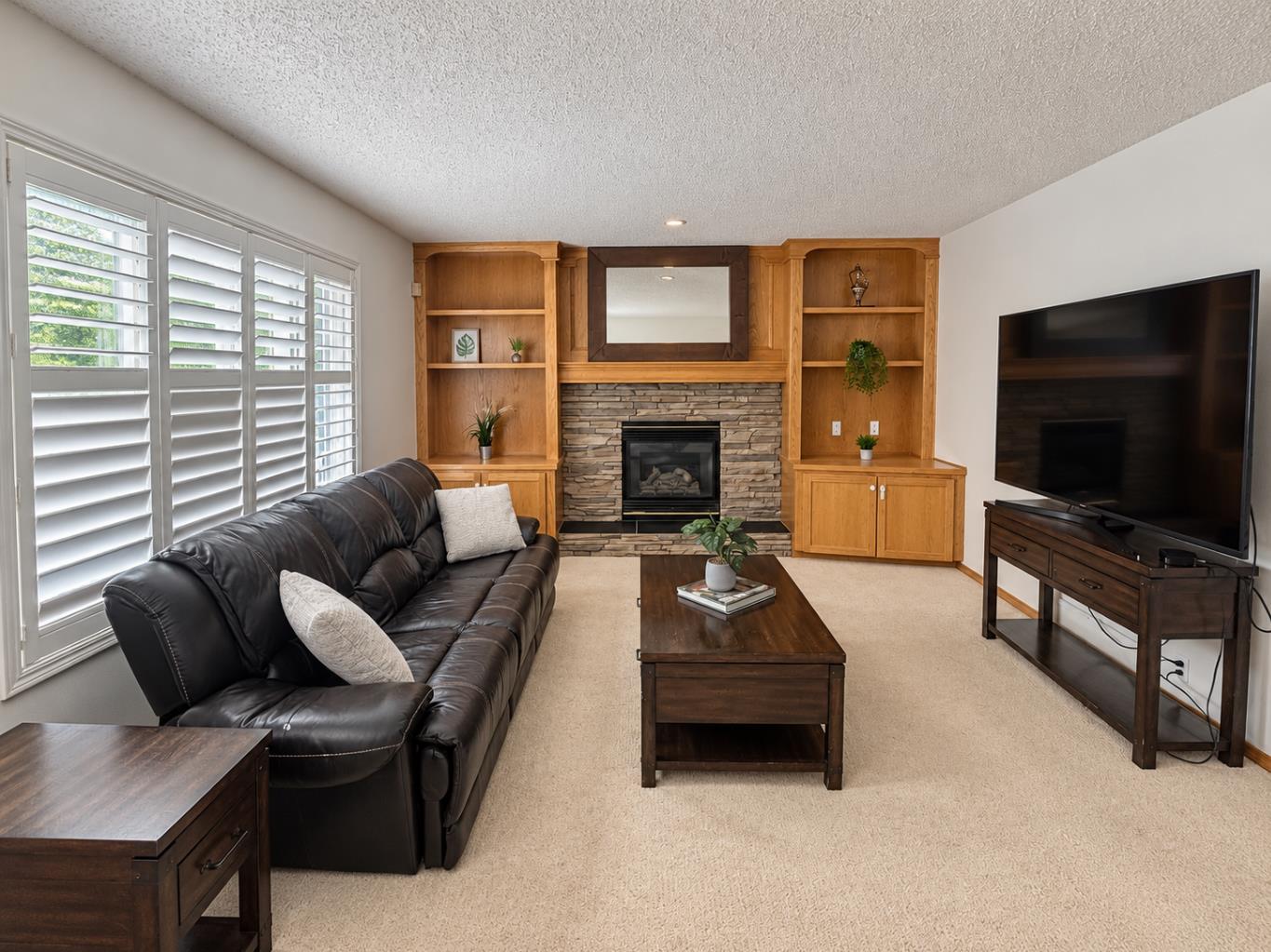 513 Sierra Madre Court SW