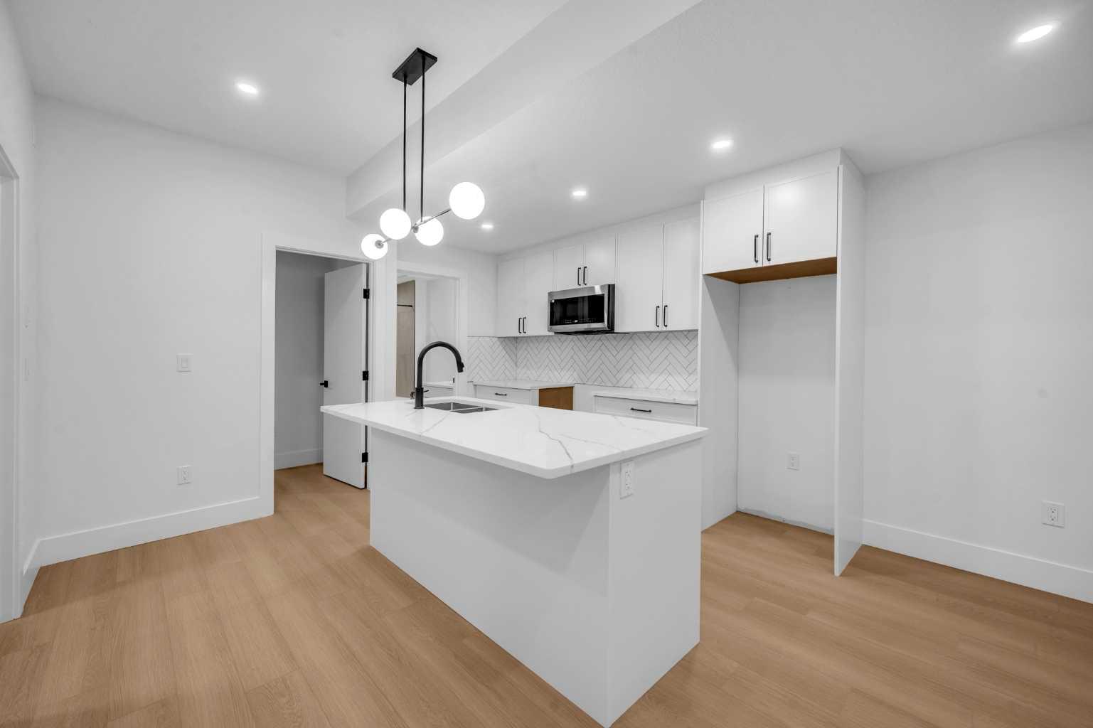2623 Cochrane Road NW