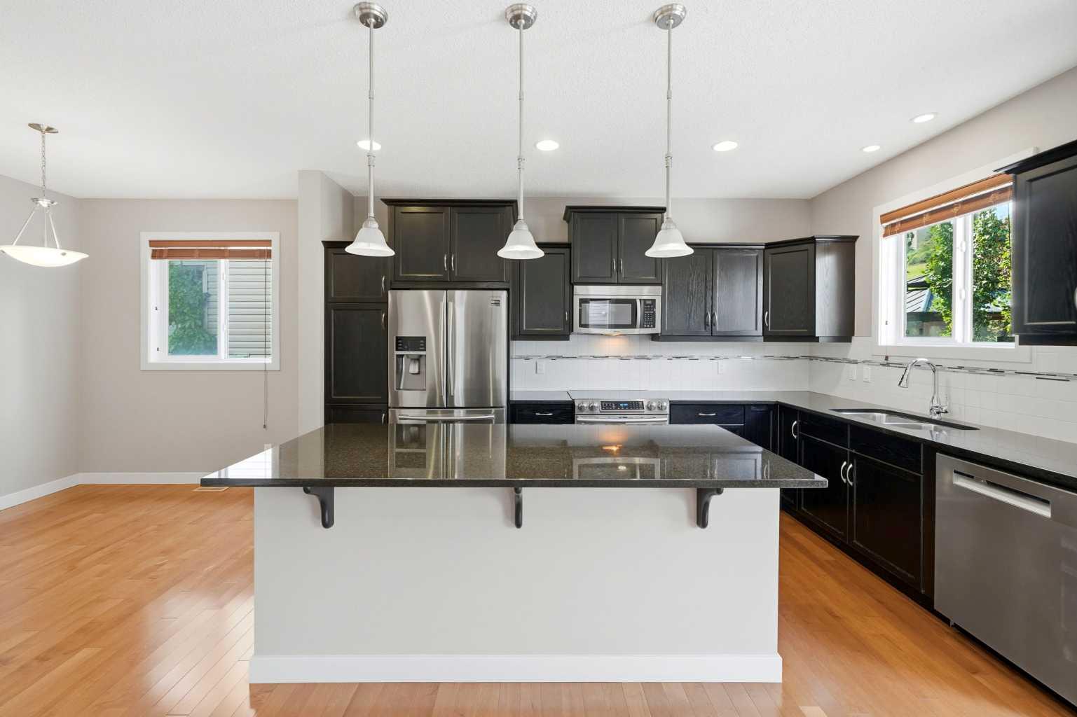 80 Sherwood Crescent NW