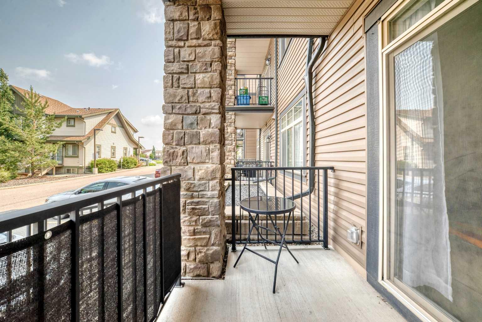 101, 117 Copperpond Common SE