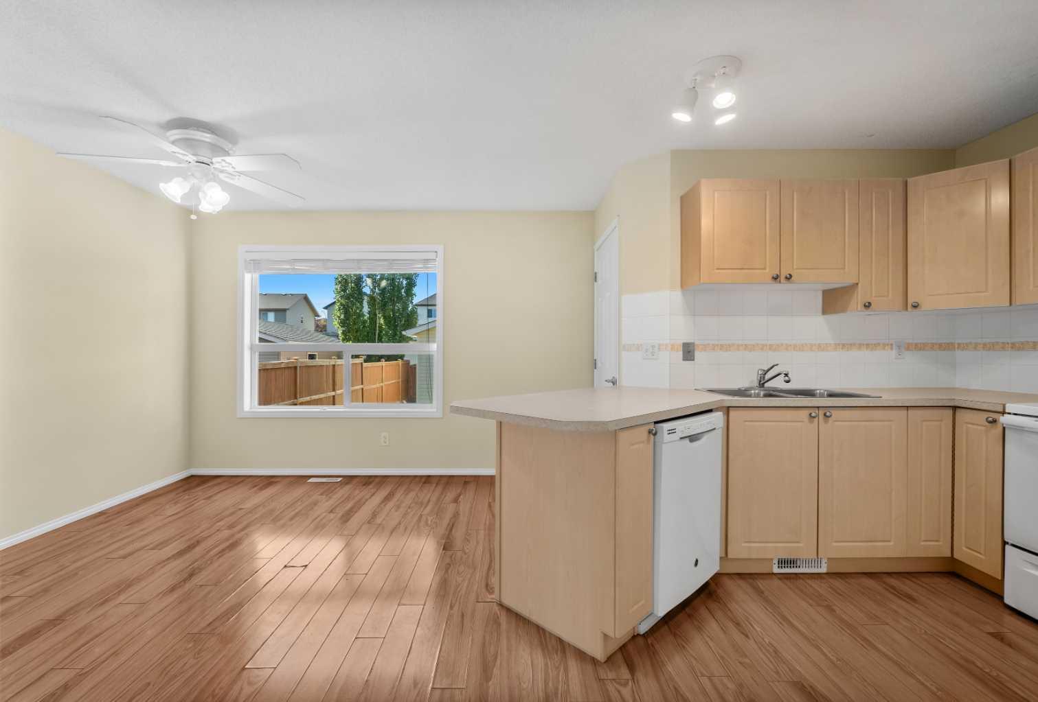 172 Citadel Bluff Close NW