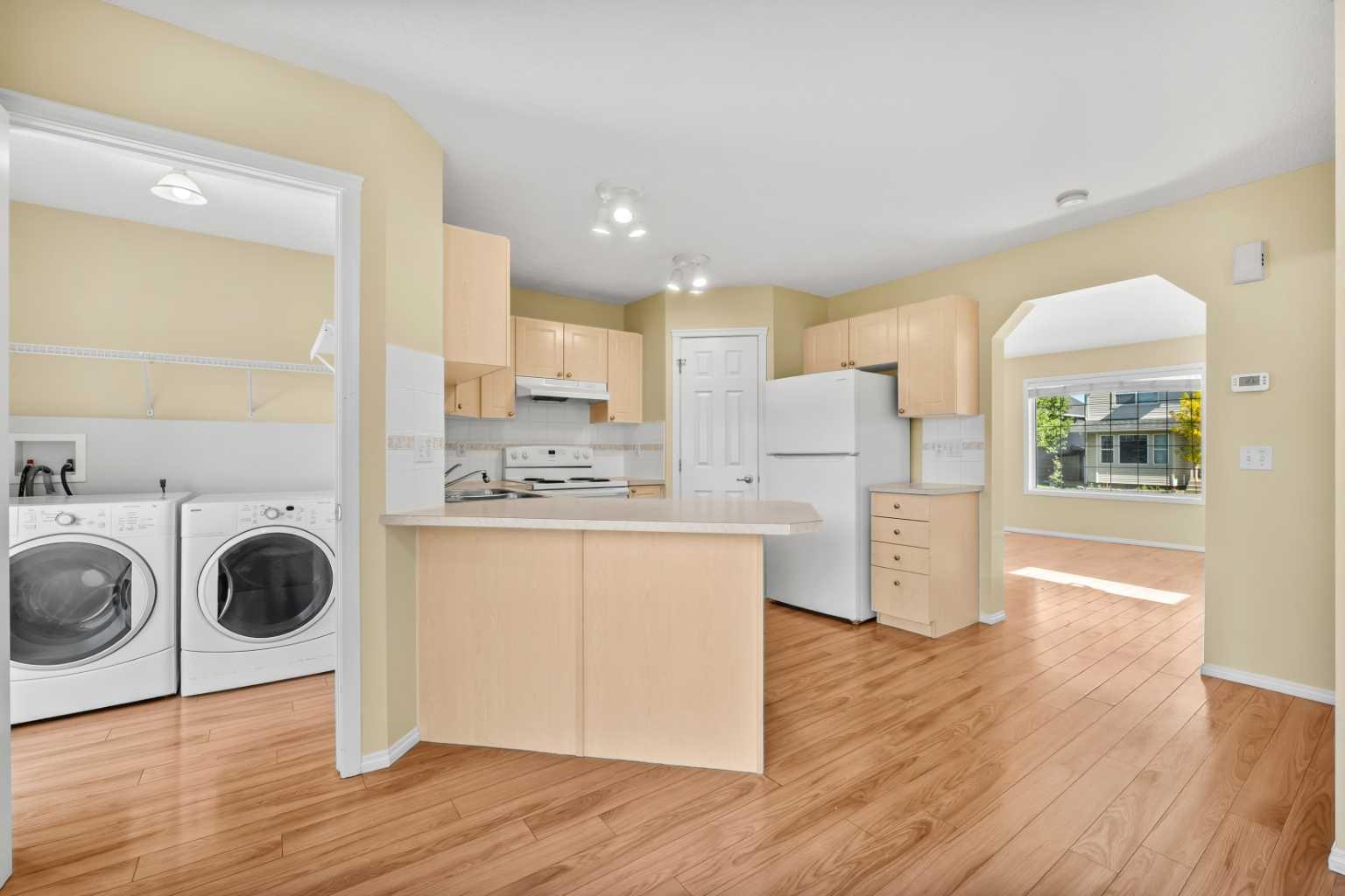 172 Citadel Bluff Close NW