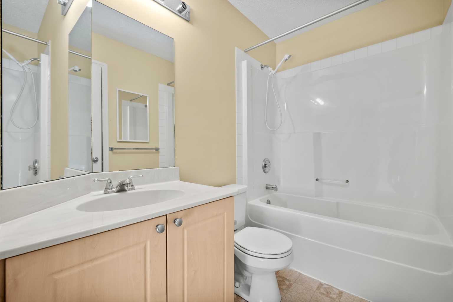 172 Citadel Bluff Close NW