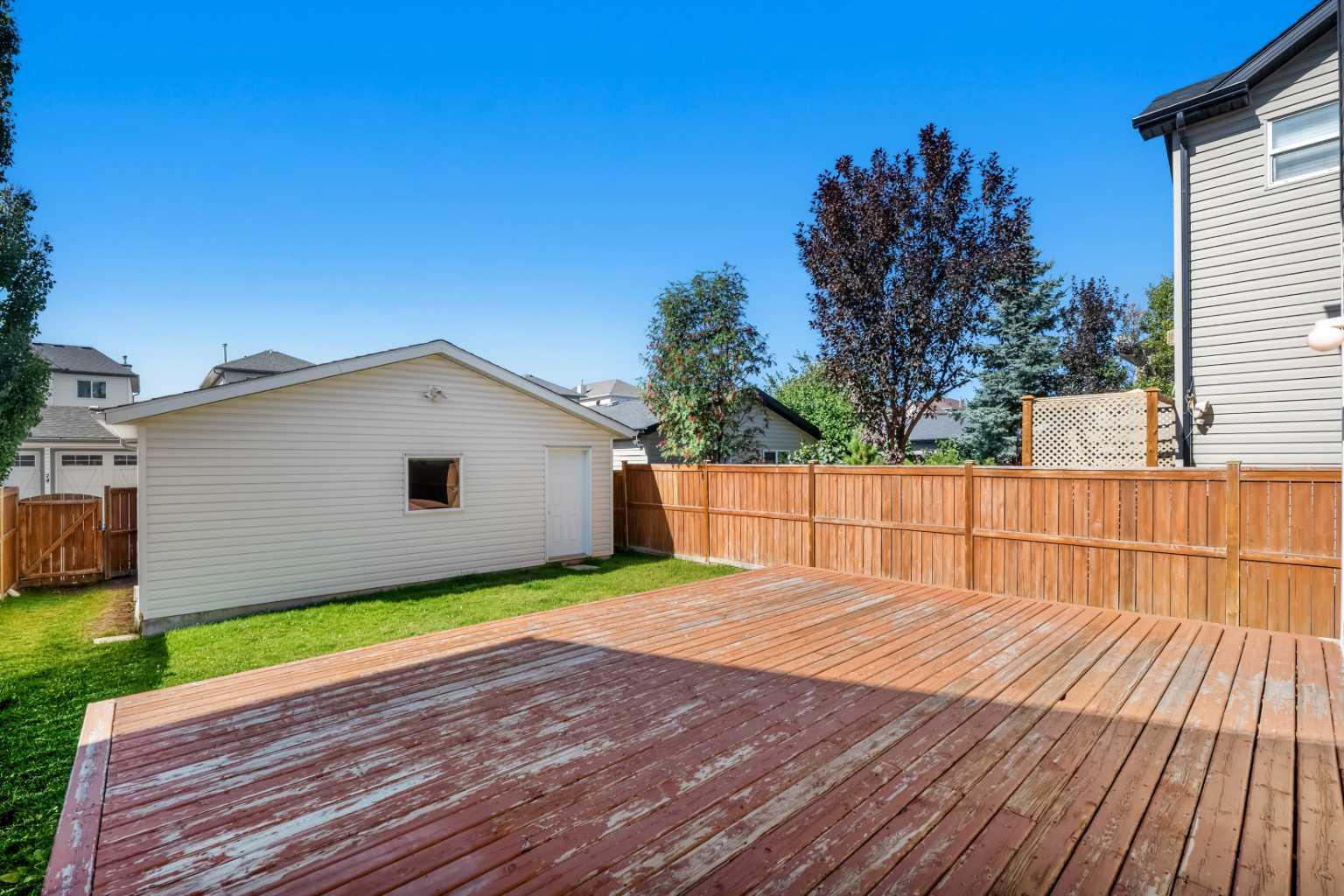 172 Citadel Bluff Close NW
