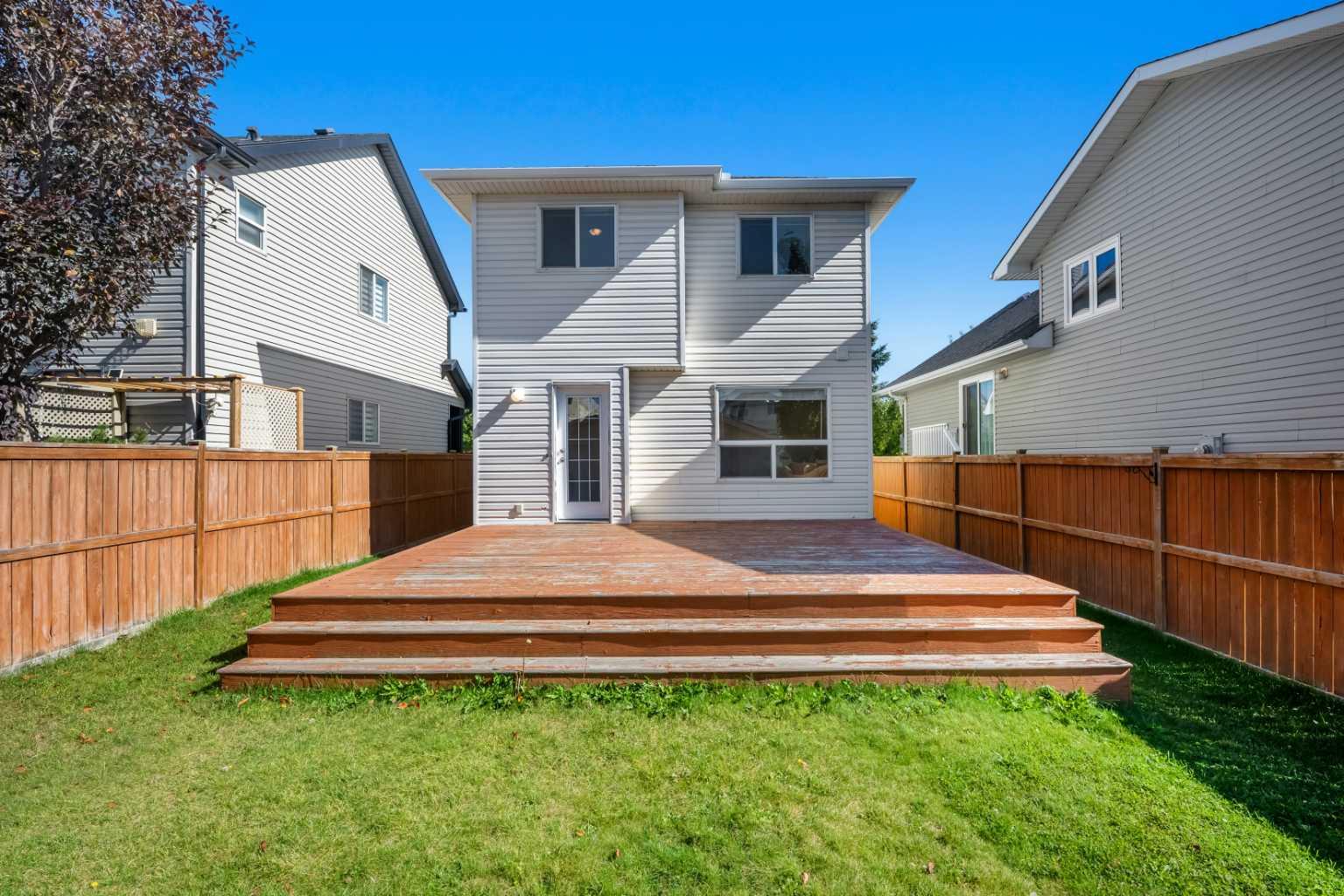 172 Citadel Bluff Close NW