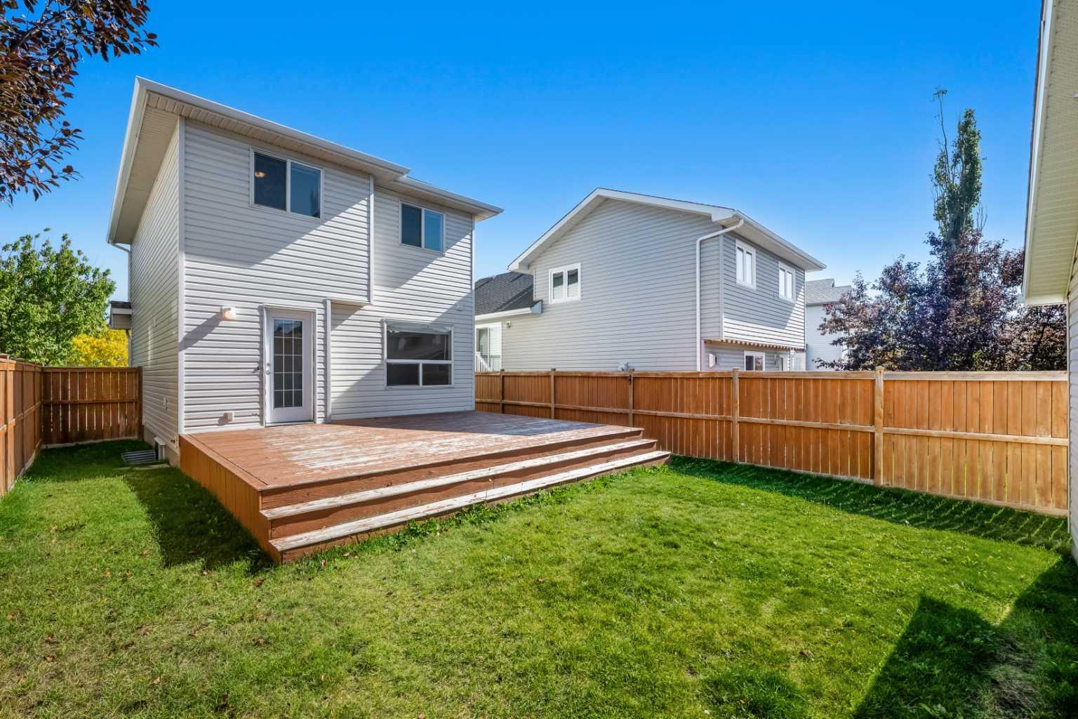 172 Citadel Bluff Close NW