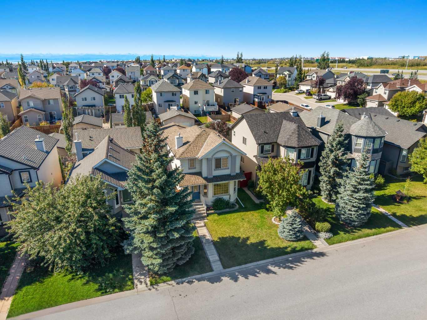 172 Citadel Bluff Close NW
