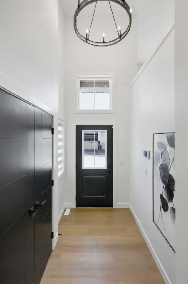 13 Topaz Place