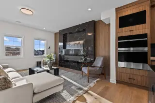 13 Topaz Place 