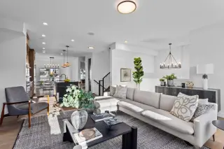 13 Topaz Place 