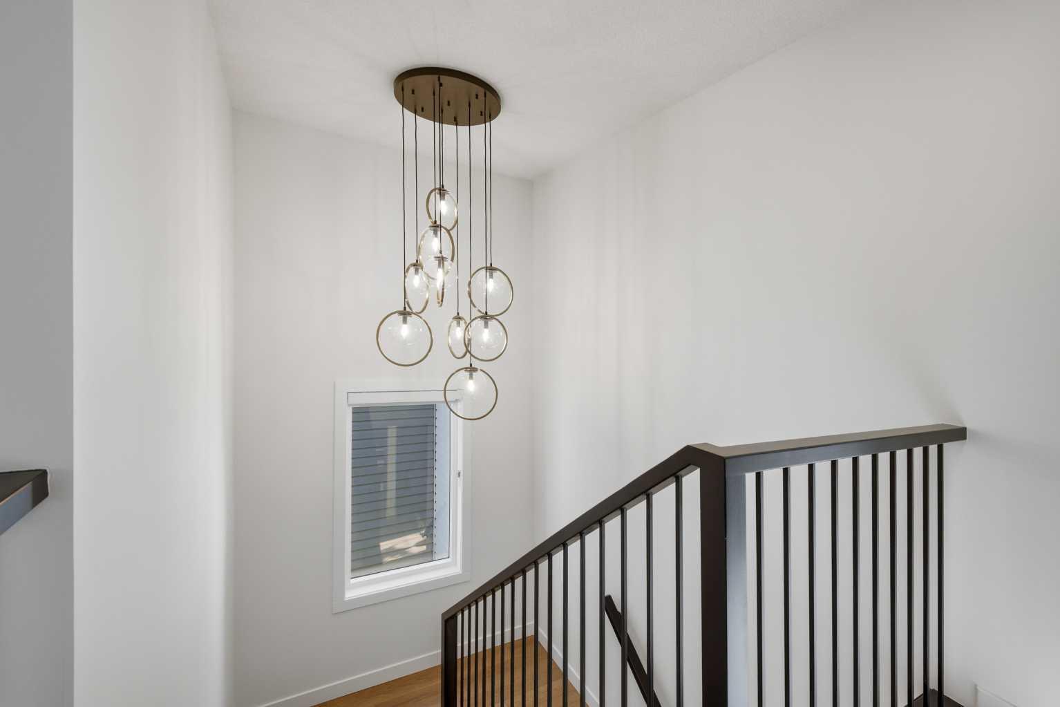 13 Topaz Place 