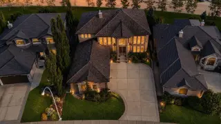 99 Arbour Vista Road NW