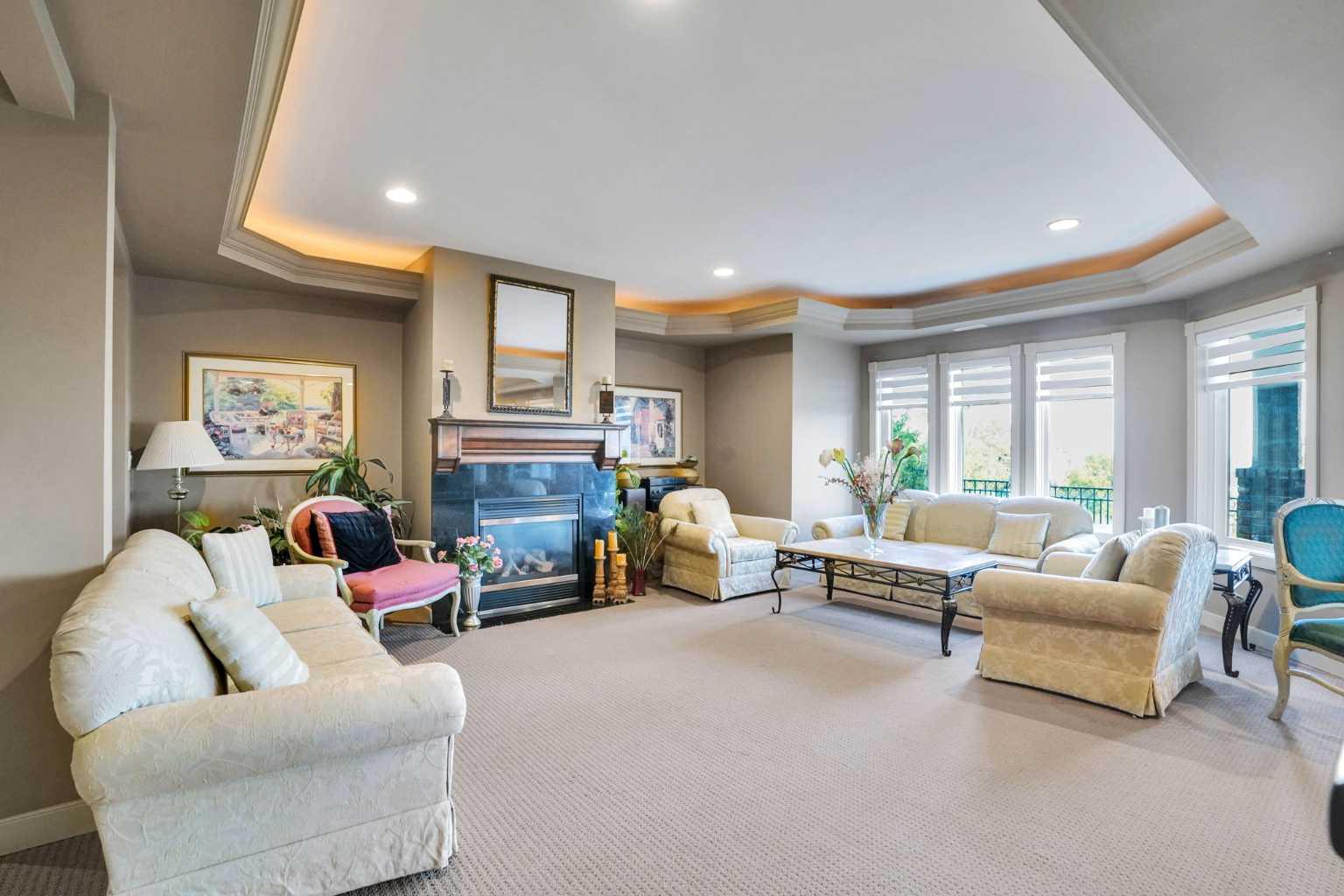 99 Arbour Vista Road NW
