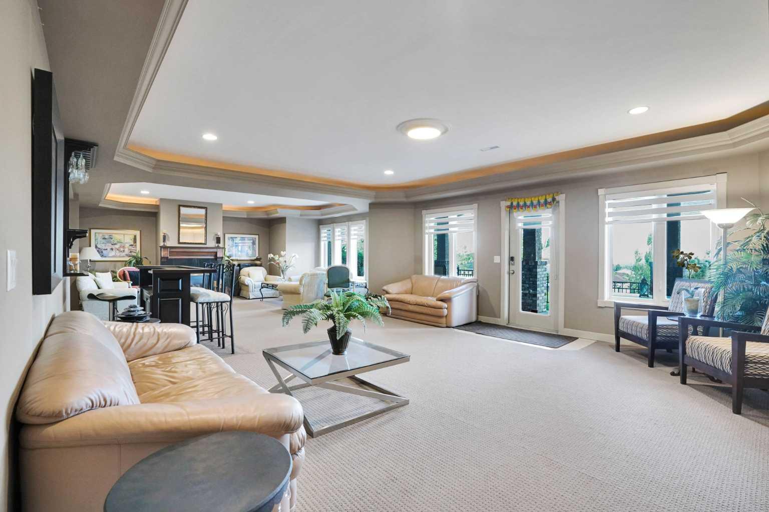 99 Arbour Vista Road NW