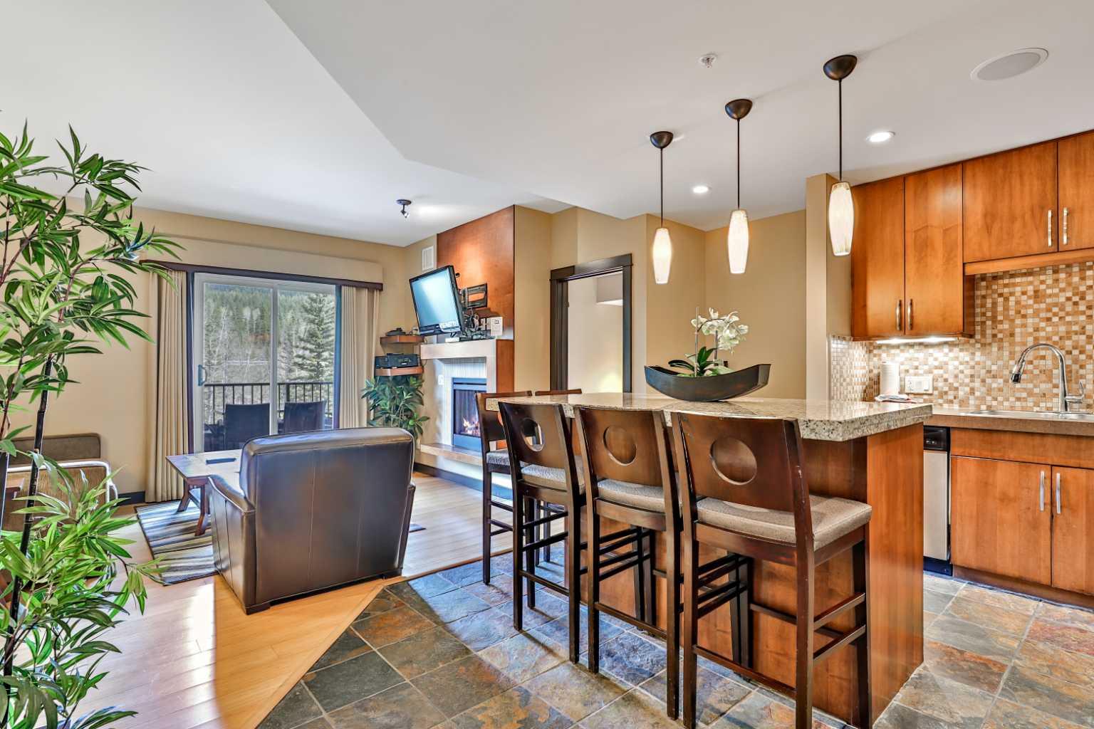 319C, 1818 Mountain Avenue 