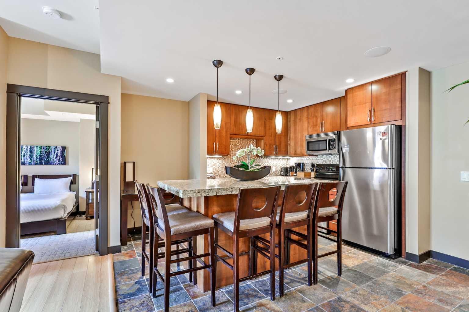 319C, 1818 Mountain Avenue 