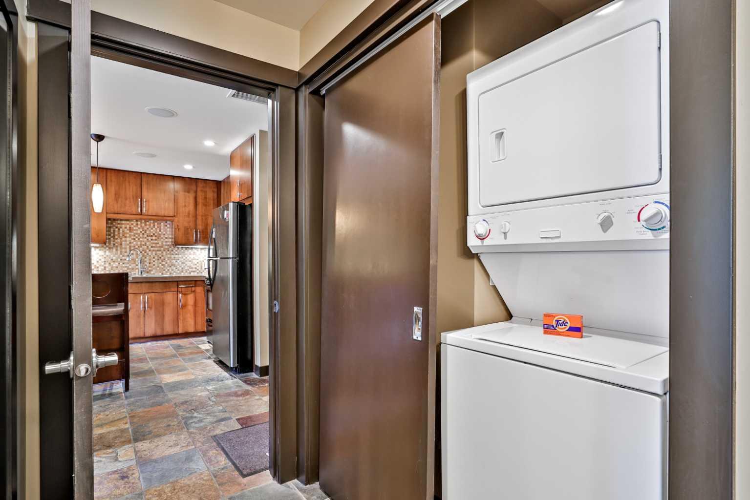 319C, 1818 Mountain Avenue 