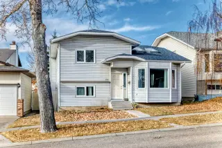 179 Hawkwood Boulevard NW