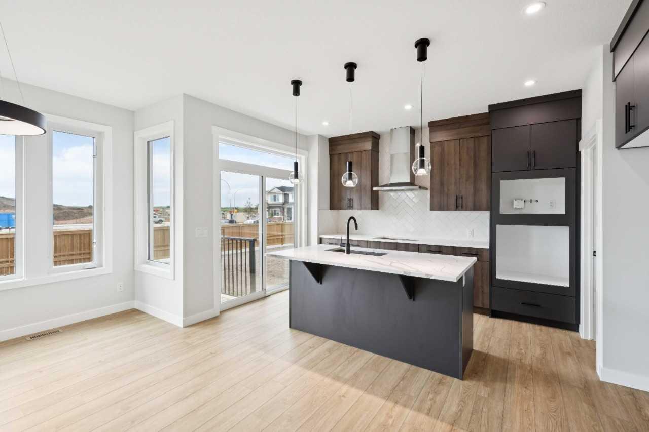 102 Bridgeport Landing 