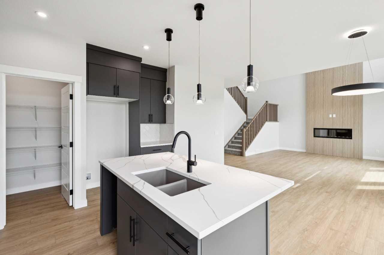 102 Bridgeport Landing 