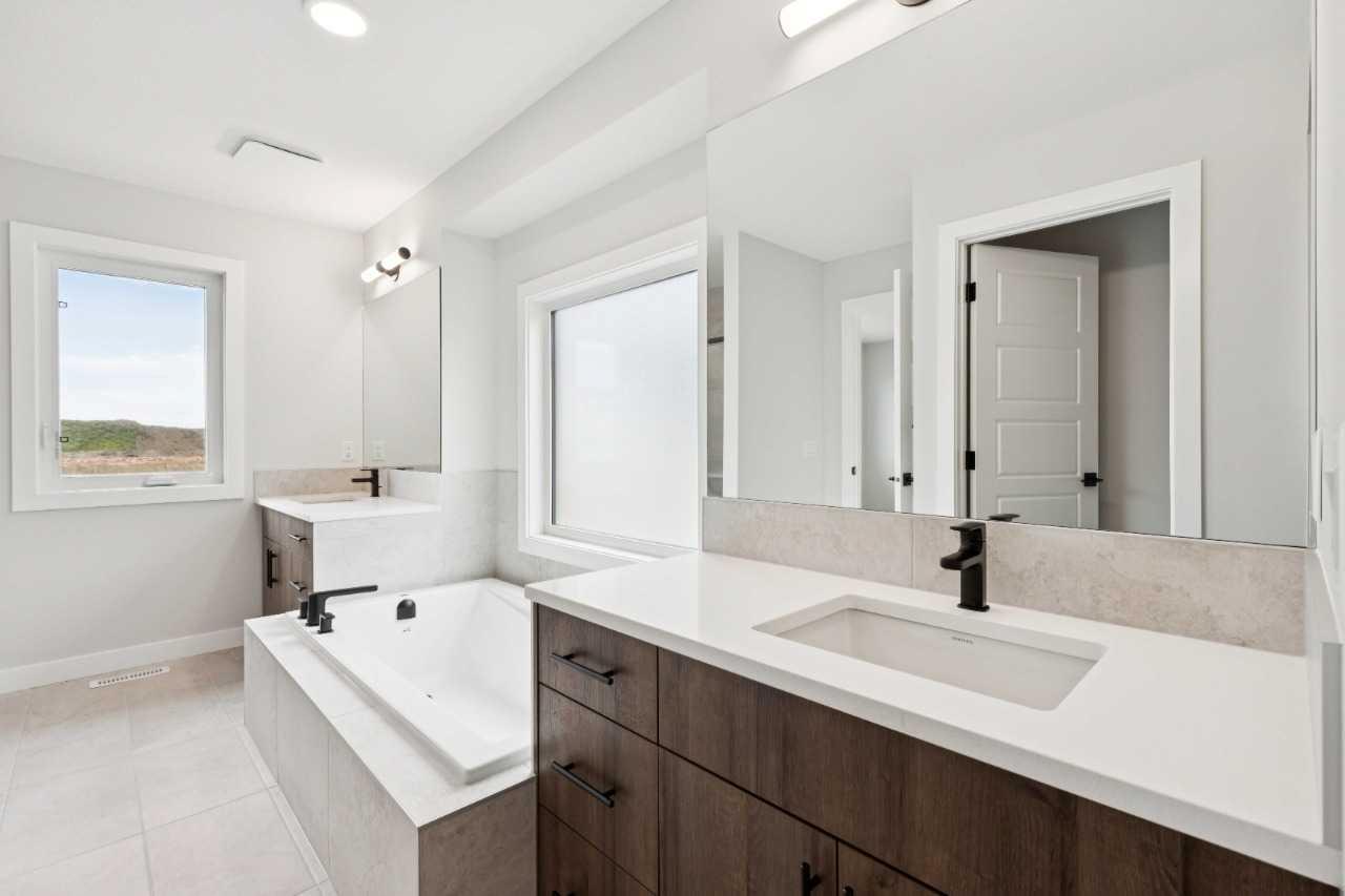102 Bridgeport Landing 
