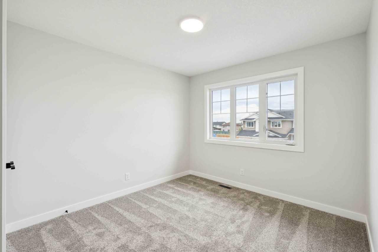 102 Bridgeport Landing 