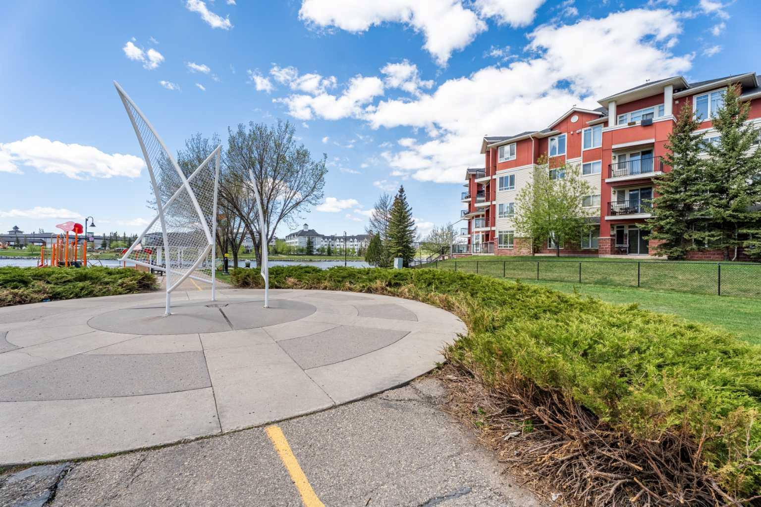 201, 162 Country Village Circle NE