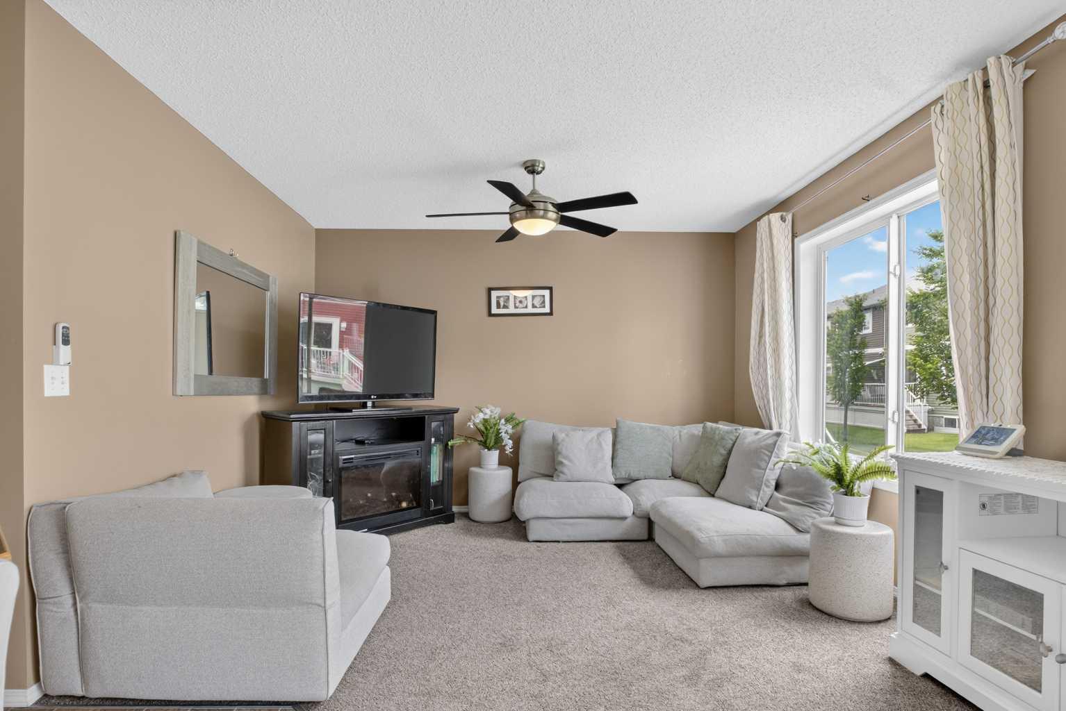1204, 800 Yankee Valley Boulevard SE