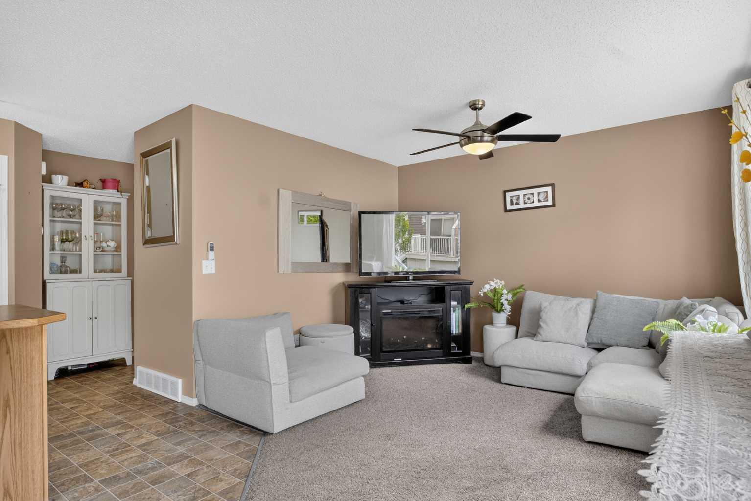1204, 800 Yankee Valley Boulevard SE